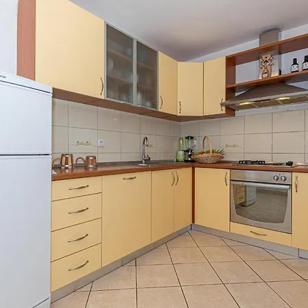 4 Bedroom Amazing In Feriehus *